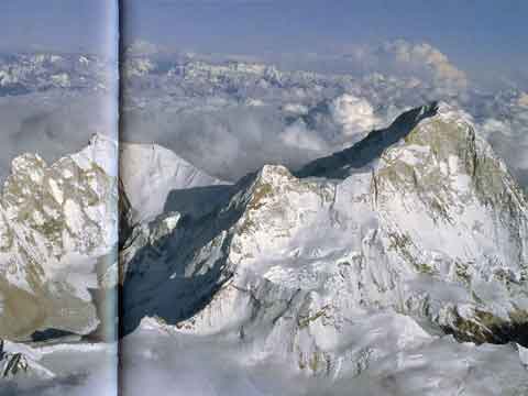 
Aerial View Of Chomolonzo, Kangchungtse, Makalu Col, And Makalu - Climbing The Worlds 14 Highest Mountains book
